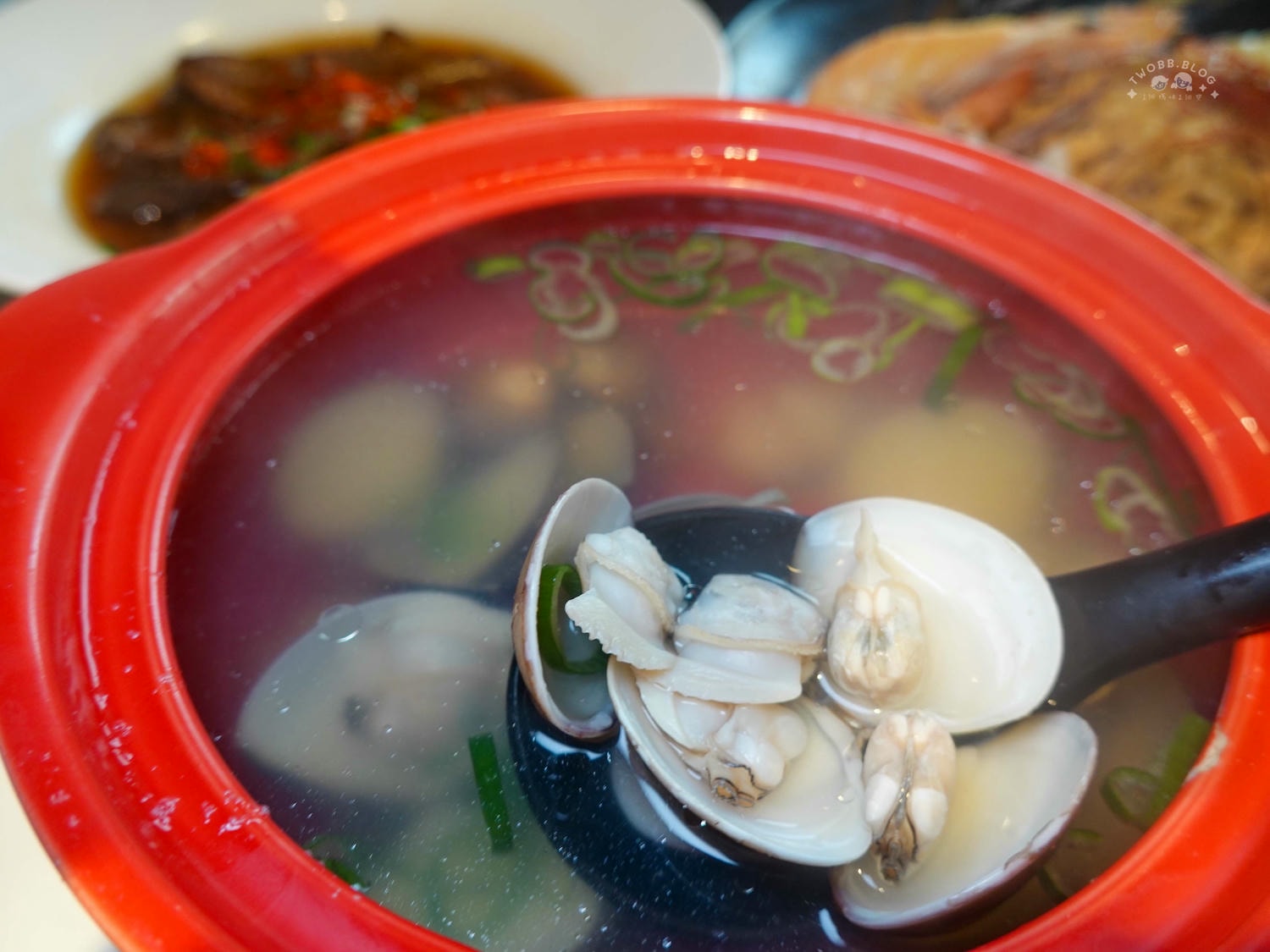 台中|Eartha 燒肉餐酒館》台中北區美食推薦!寵物友善,奢華系珠寶盒燒肉擺盤,網紅必拍餐廳,還有專人桌邊代烤服務。 - 第57張圖