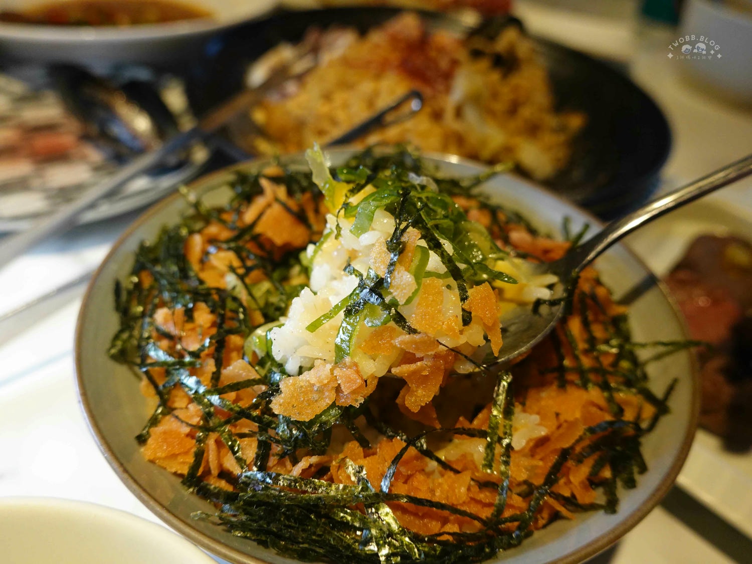 台中|Eartha 燒肉餐酒館》台中北區美食推薦!寵物友善,奢華系珠寶盒燒肉擺盤,網紅必拍餐廳,還有專人桌邊代烤服務。 - 第62張圖