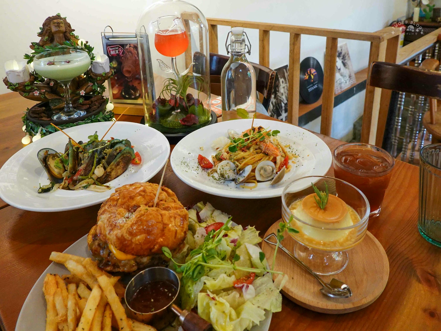 台北|呼嚕小酒館》寵物友善!台北餐酒館推薦,政大美食,露營風城市小秘境,異國美食特色調酒。 - 第36張圖