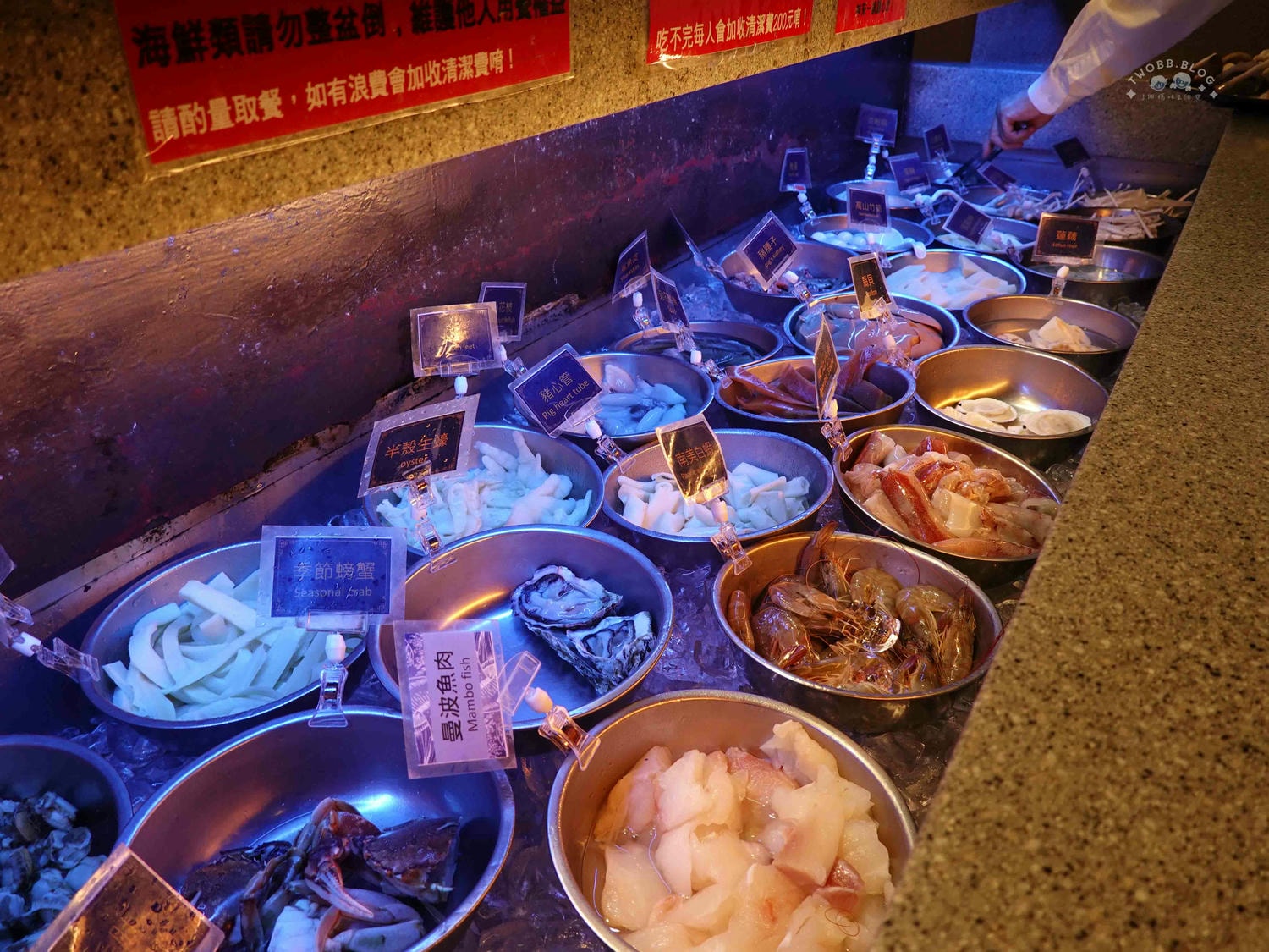 台北|神來一鍋(內湖總店)》百樣新鮮食材無限供應!期間限定水果吃到飽,四人同行打卡再送20公分長馬來西亞大白蝦! - 第20張圖