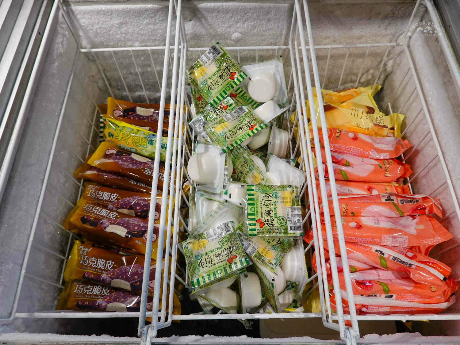 台北|神來一鍋(內湖總店)》百樣新鮮食材無限供應!期間限定水果吃到飽,四人同行打卡再送20公分長馬來西亞大白蝦! - 第51張圖
