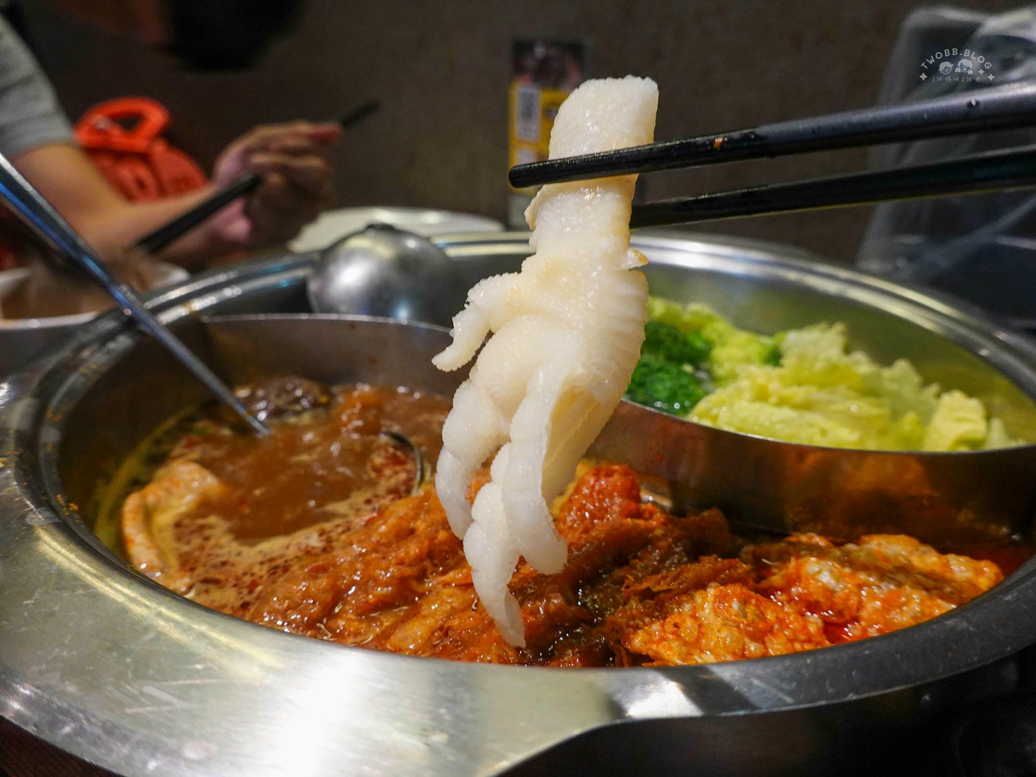 台北|神來一鍋(內湖總店)》百樣新鮮食材無限供應!期間限定水果吃到飽,四人同行打卡再送20公分長馬來西亞大白蝦! - 第72張圖