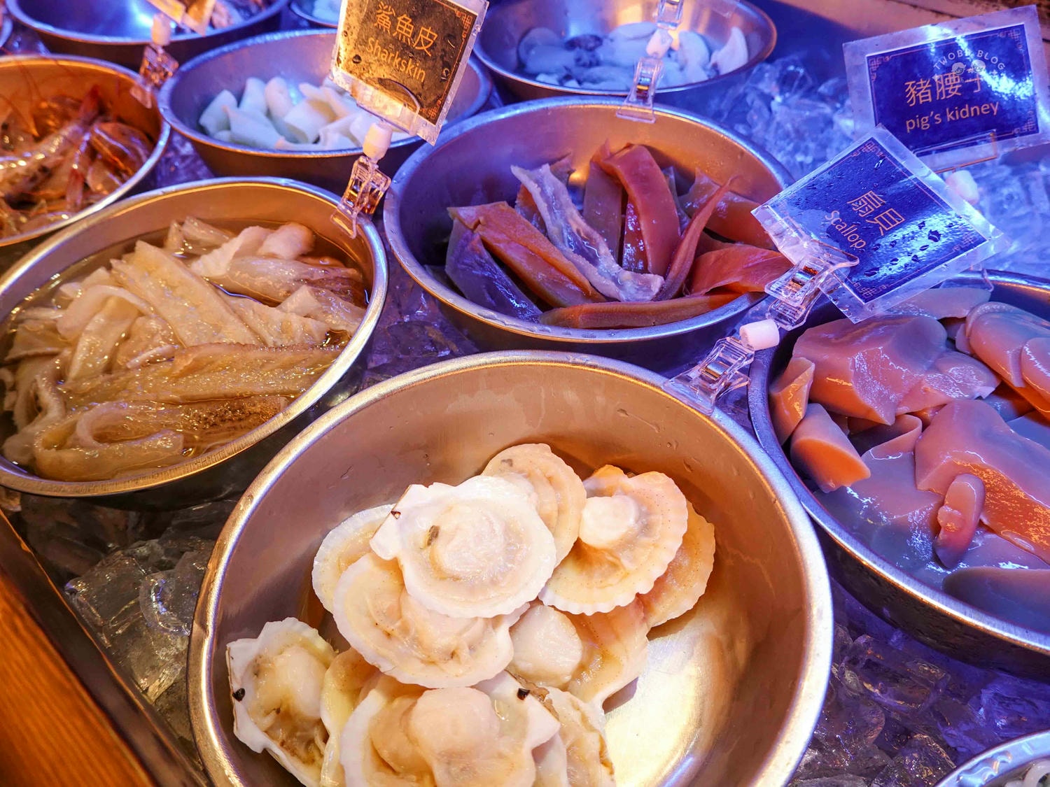 台北|神來一鍋(內湖總店)》百樣新鮮食材無限供應!期間限定水果吃到飽,四人同行打卡再送20公分長馬來西亞大白蝦! - 第29張圖