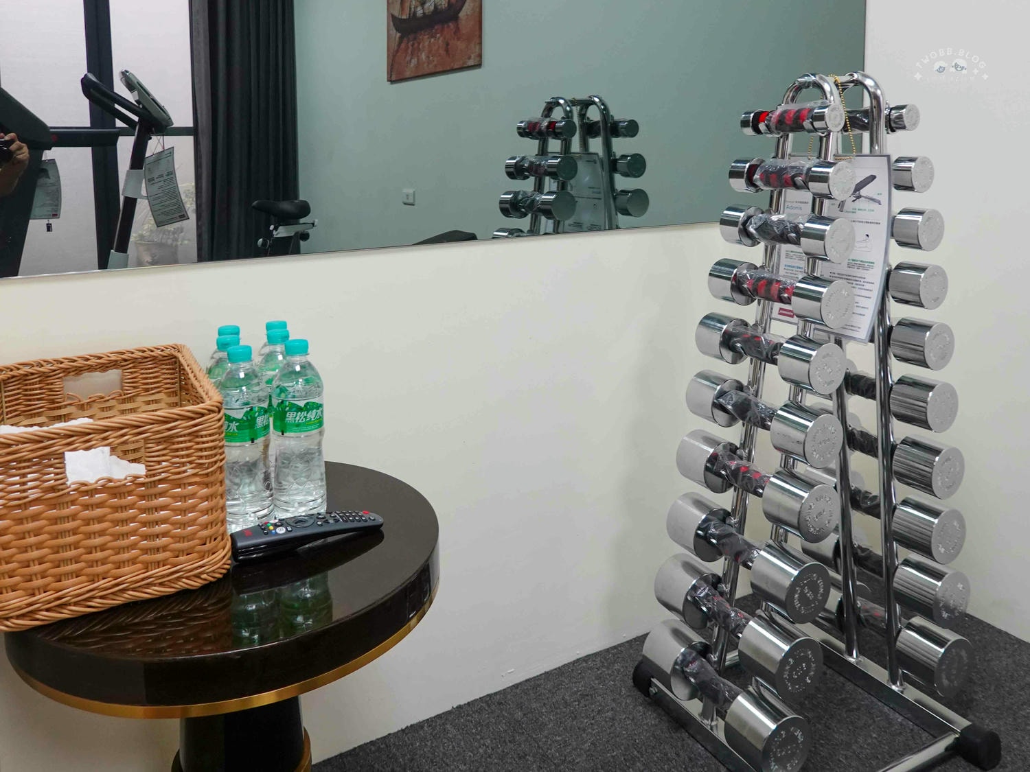台中|芭蕾城堡酒店》台中南屯住宿推薦!台灣十大城堡,多種親子主題房型,卡拉OK設備、房內還有室內攀岩、按摩浴缸,台中親子住宿首選。 - 第88張圖