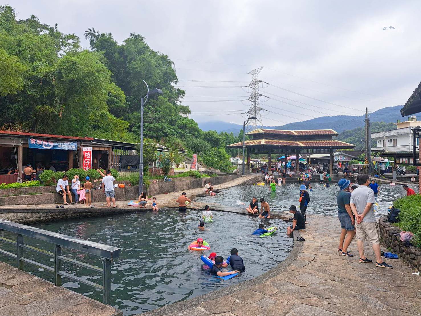 宜蘭景點,宜蘭免費景點,宜蘭免費玩水,宜蘭員山,宜蘭玩水,螃蟹冒泡,宜蘭親子景點,宜蘭親水景點