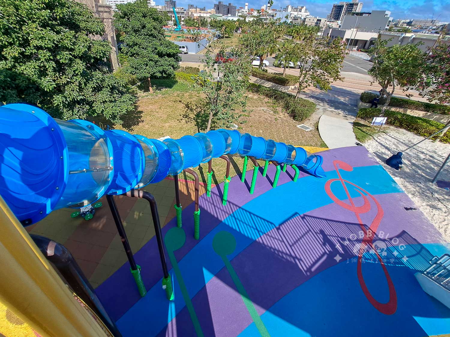 苗栗|頭份音樂公園》特色公園!音樂主題公園,7米薩克斯風旋轉溜滑梯、滑索游具。 - 第4張圖 頭份音樂公園 (12)