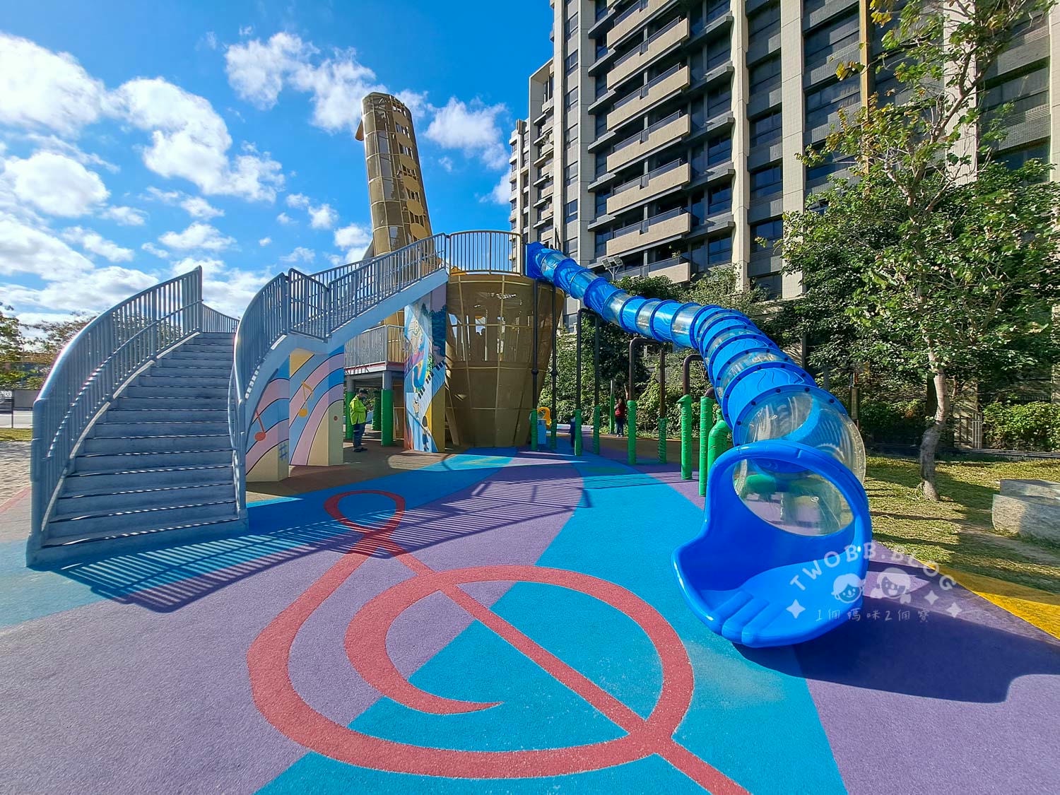 苗栗|頭份音樂公園》特色公園!音樂主題公園,7米薩克斯風旋轉溜滑梯、滑索游具。 - 第3張圖 頭份音樂公園 (9)