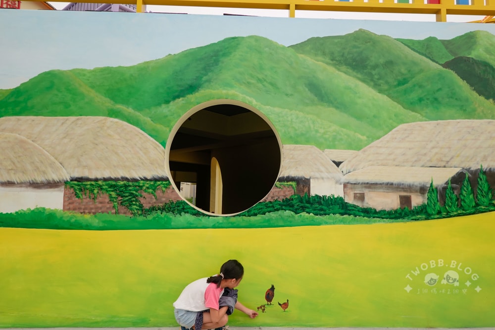 苗栗|灣麗親子公園》特色公園!全台首創農舍主題親子公園,天空隧道、田鼠山丘、斗笠攀爬塔,多達十種以上遊具。 - 第45張圖 灣麗親子公園 (40)