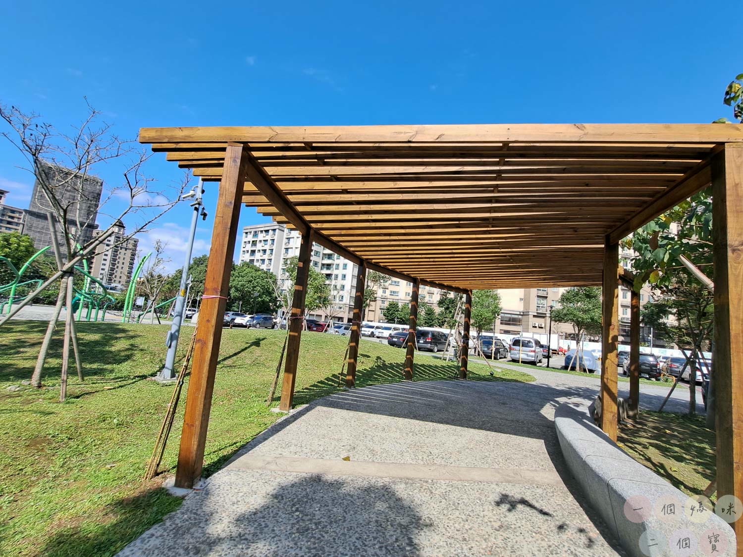 桃園|傑克與魔豆主題公園》八德特色公園!0.4公頃面積,大葉蔓藤造型攀爬架,巨人大手。 - 第22張圖 傑克與魔豆主題公園 (11)