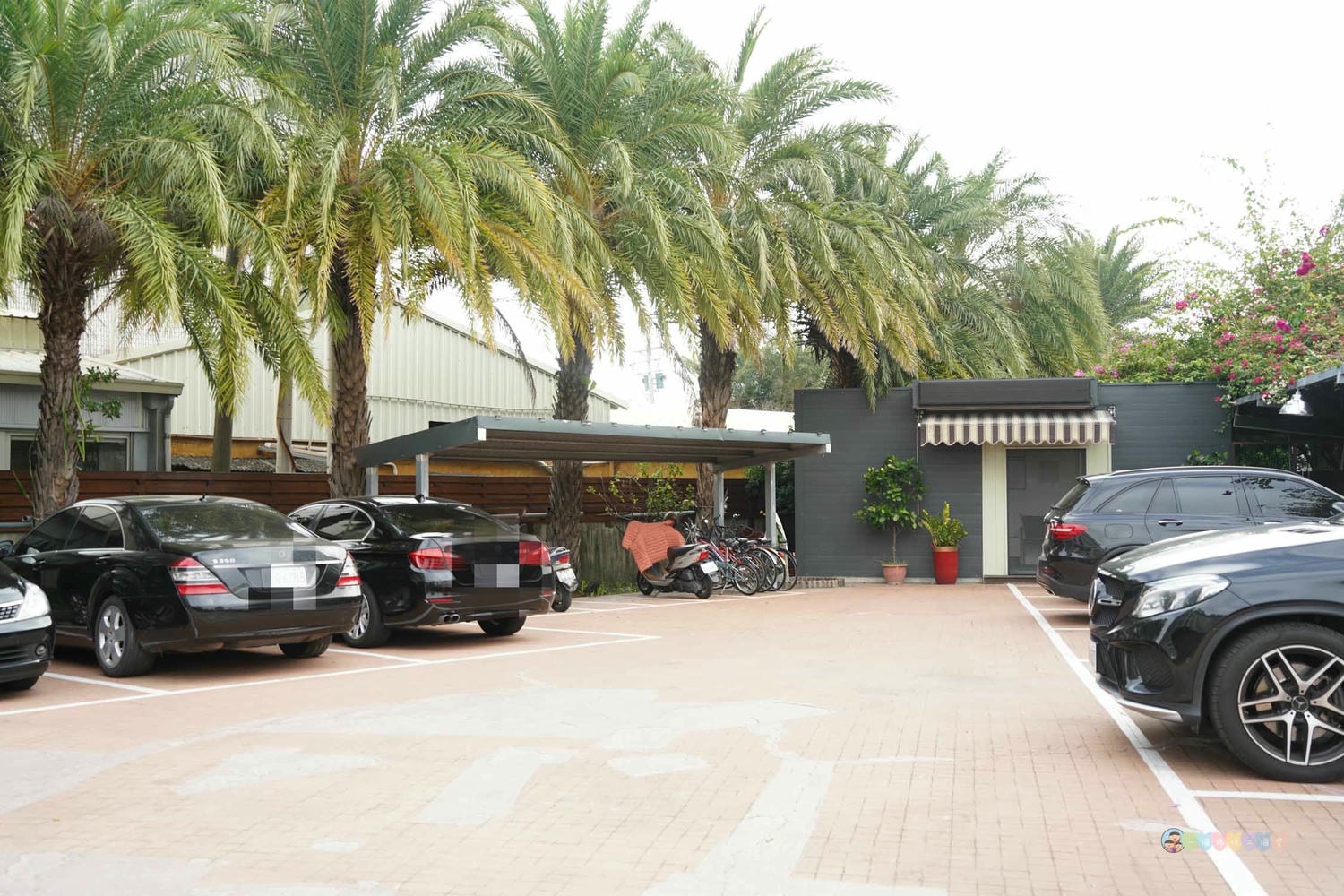 彰化|歐鄉莊園商旅》彰化員林住宿!五星級豪華露營車體驗,親子旅遊首選,步行可達員燈夜市。 - 第1張圖 歐鄉莊園 (111) Fotor 2024112893833