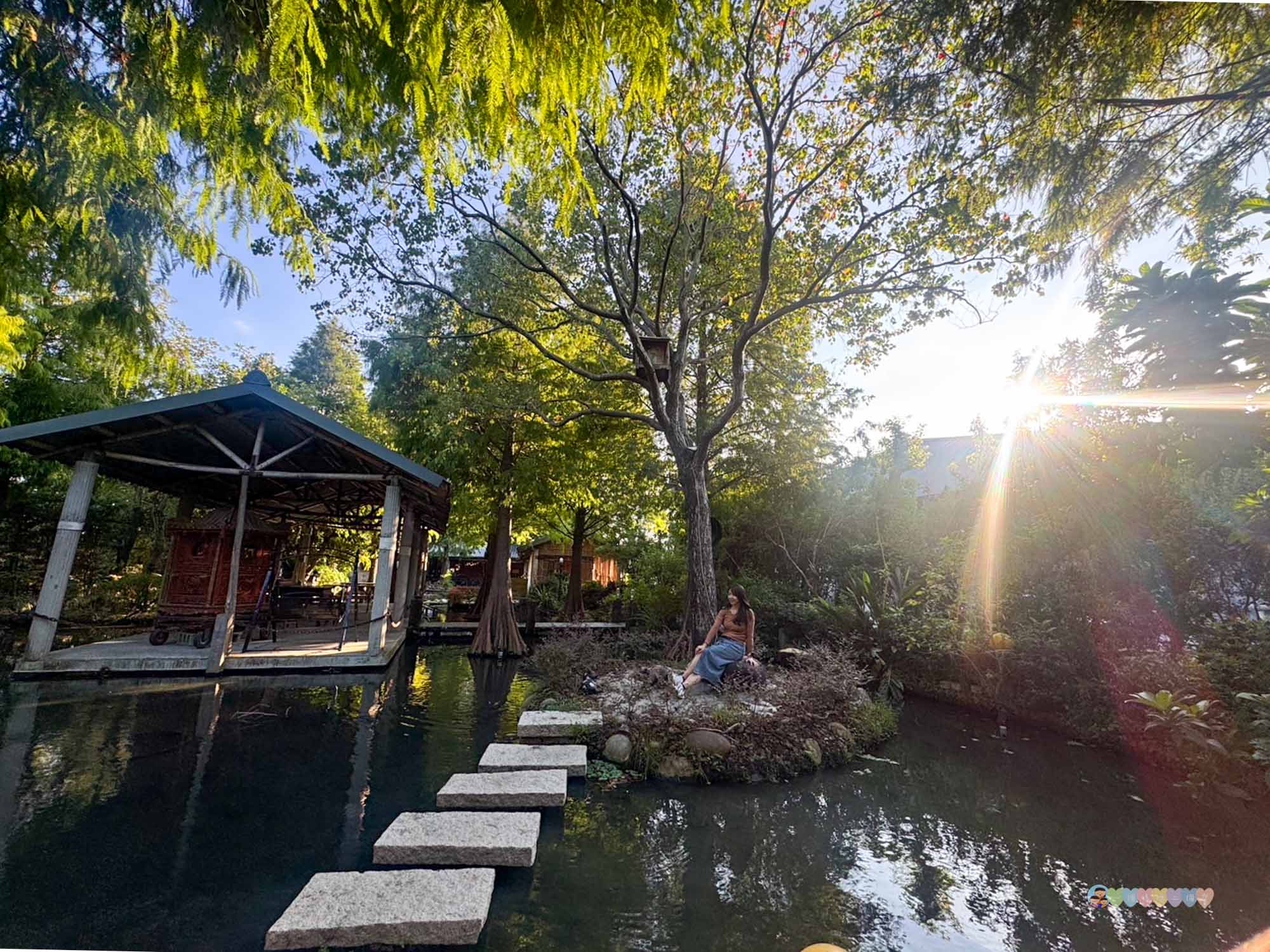 台中|田寮農莊》隱藏都市內,台中南屯古色農園景觀餐廳,隨時能吃到辦桌手路菜,欣賞落羽松與大片蓮池,寵物友善。 - 第81張圖 田寮農莊 環境 (40)