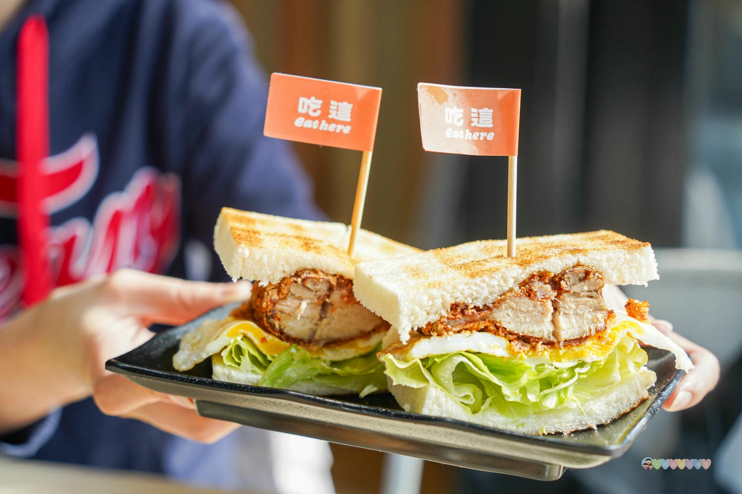 桃園|Eat here 吃這炭火土司 (平鎮總店)》桃園爆紅中西式早午餐「吃這」 炭火吐司!可以吃到肉羹麵線的早午餐店,吃麵線加酥脆炸雞超澎湃! - 第26張圖 Eat Here 吃這炭火土司 (11)