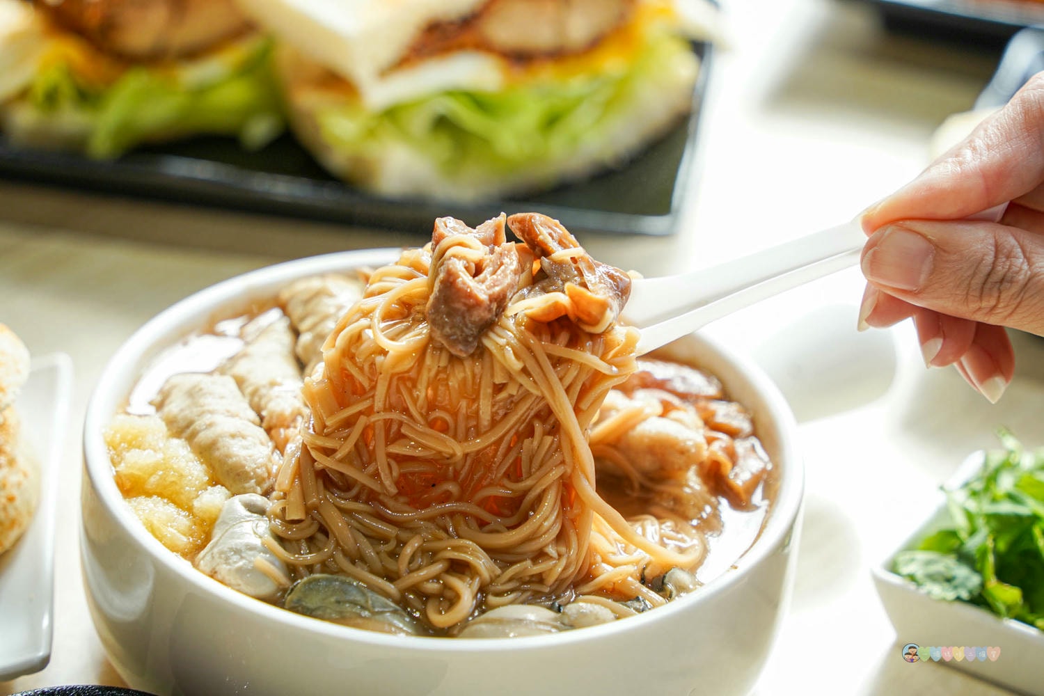 桃園|Eat here 吃這炭火土司 (平鎮總店)》桃園爆紅中西式早午餐「吃這」 炭火吐司!可以吃到肉羹麵線的早午餐店,吃麵線加酥脆炸雞超澎湃! - 第21張圖 Eat Here 吃這炭火土司 (31)
