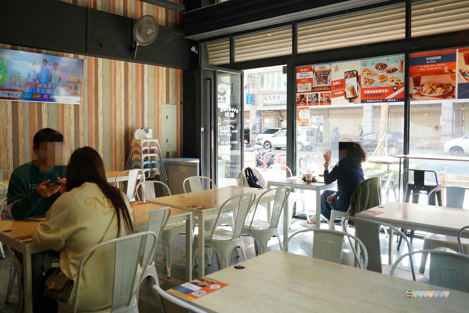 桃園|Eat here 吃這炭火土司 (平鎮總店)》桃園爆紅中西式早午餐「吃這」 炭火吐司!可以吃到肉羹麵線的早午餐店,吃麵線加酥脆炸雞超澎湃! - 第8張圖 Eat Here 吃這炭火土司 (68) Fotor 2024121023527