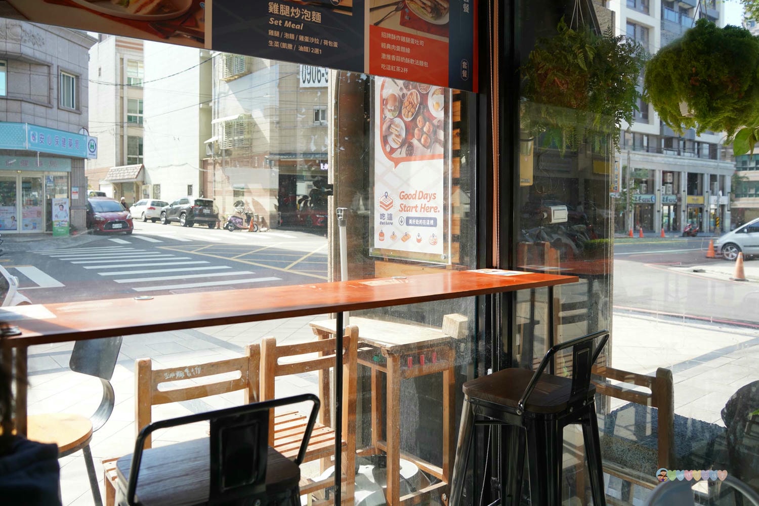 桃園|Eat here 吃這炭火土司 (平鎮總店)》桃園爆紅中西式早午餐「吃這」 炭火吐司!可以吃到肉羹麵線的早午餐店,吃麵線加酥脆炸雞超澎湃! - 第6張圖 Eat Here 吃這炭火土司 (71)