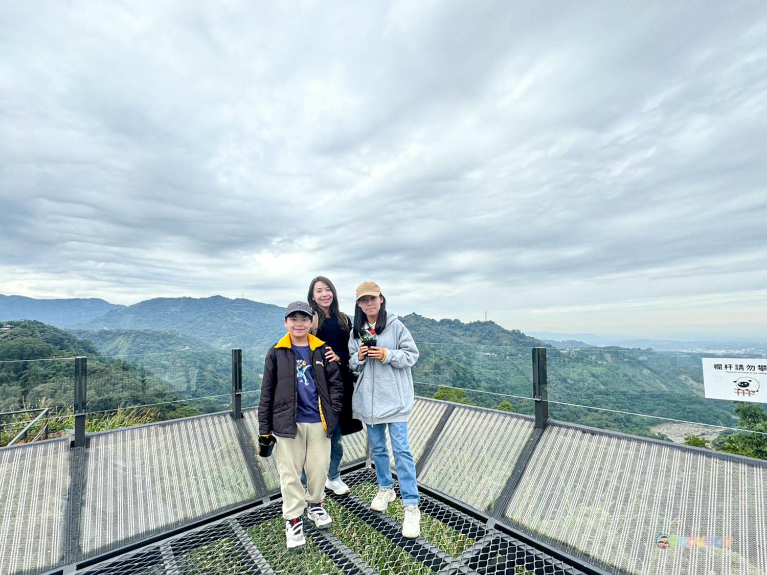 南投|鹿芝谷生態景觀園區》南投最新景點!門票全額折抵,迷人山景與可愛動物區,瓦來黑鼻羊、水豚君、玩沙區、多肉植物體驗區。 - 第46張圖 鹿芝谷生態景觀園區 (70)