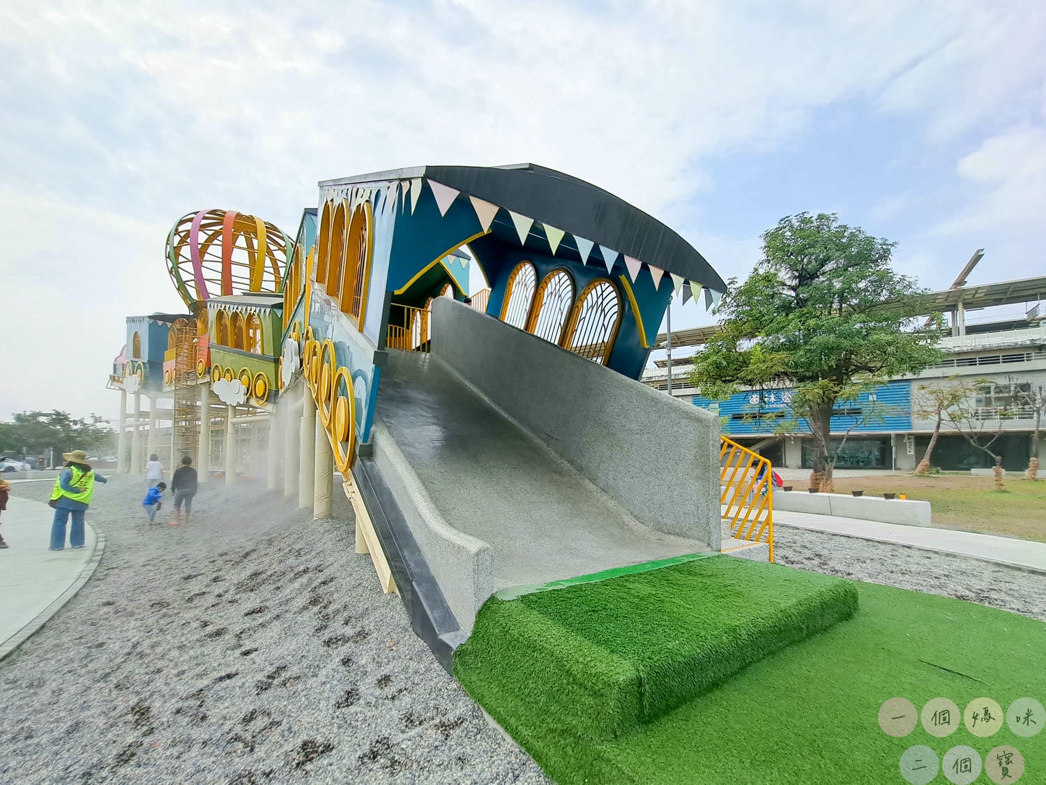 屏東|林邊蓮霧公園》屏東免門票親子景點,七彩飛天火車、蓮霧森林主題公園,吸睛巨大蓮霧。 - 第11張圖 林邊蓮霧公園 (6)