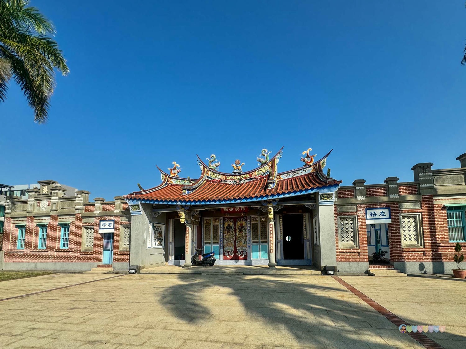 南投|貝拉義大利冰淇淋店 Bella Gelateria》南投秘境!隱身於花園內,正統義大利手工冰淇淋,大推貝禮斯牛奶糖口味。 - 第77張圖 貝拉義大利冰淇淋店 宗祠 (1)