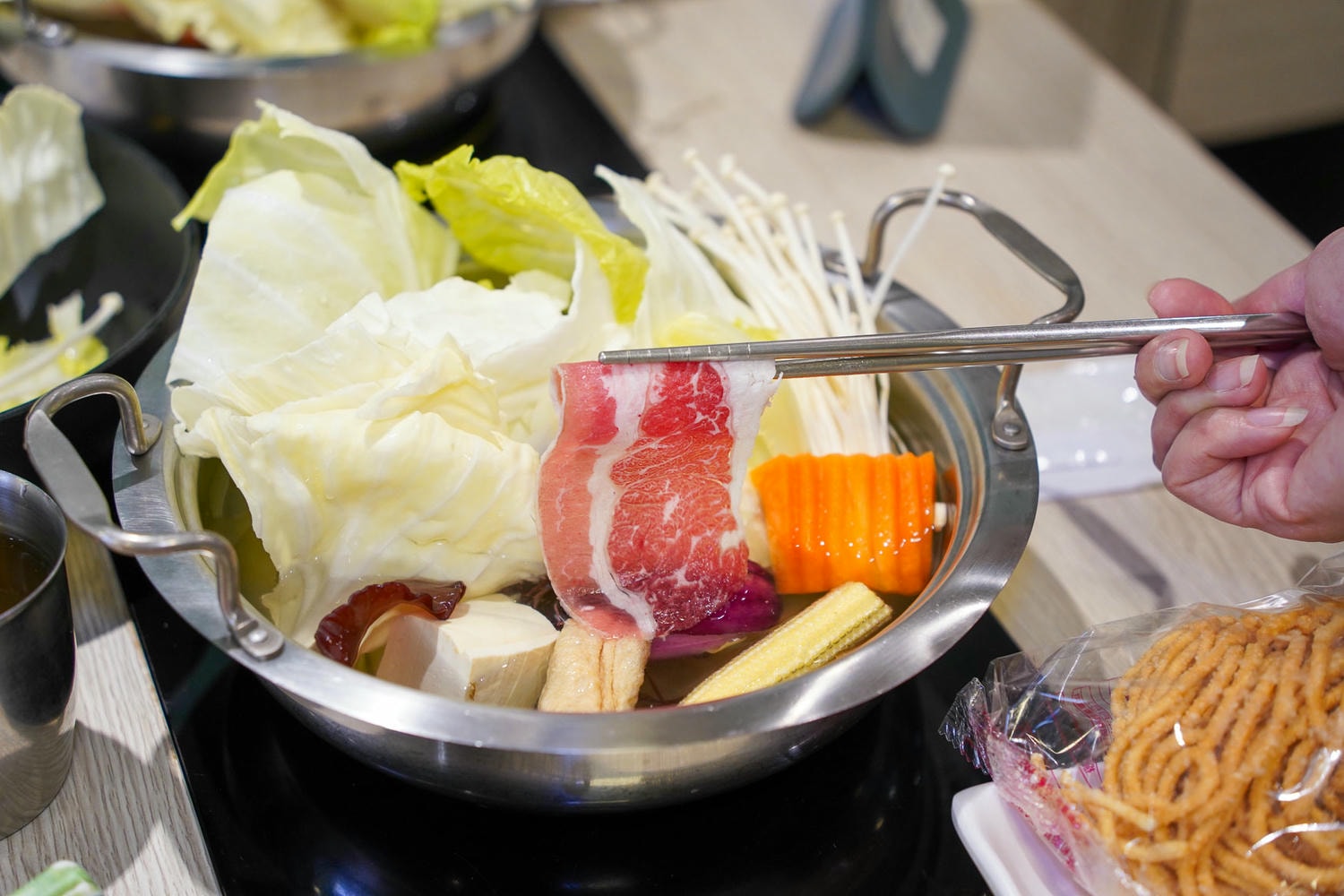 桃園|大麻鍋物藝文店》桃園鍋物推薦,DaMahot pot-解惑火鍋店。 - 第51張圖