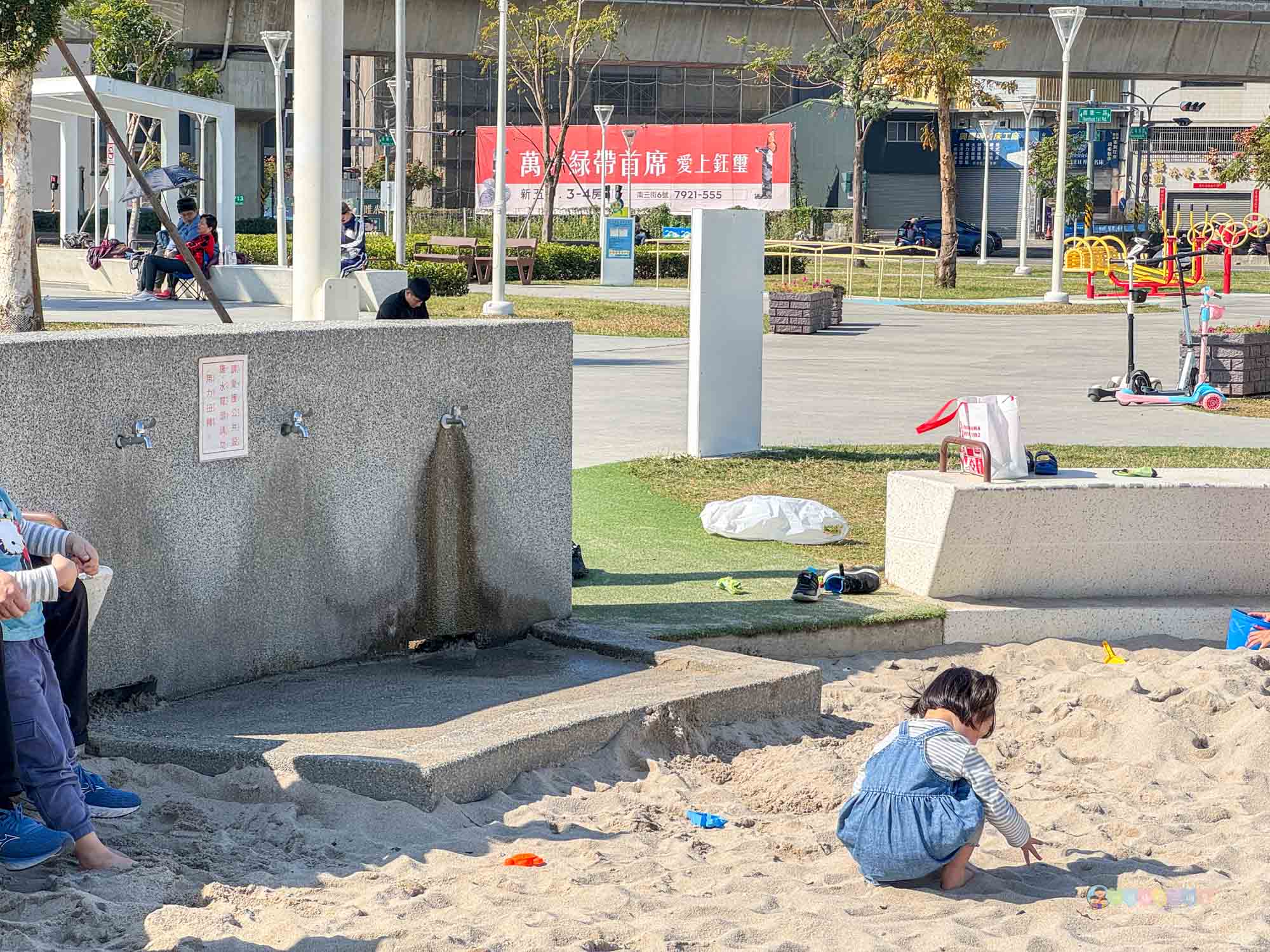 高雄|機器人主題公園》保安兒童貨櫃主題公園,免門票景點!六大主題空間、巨型溜滑梯、優質廁所。 - 第20張圖