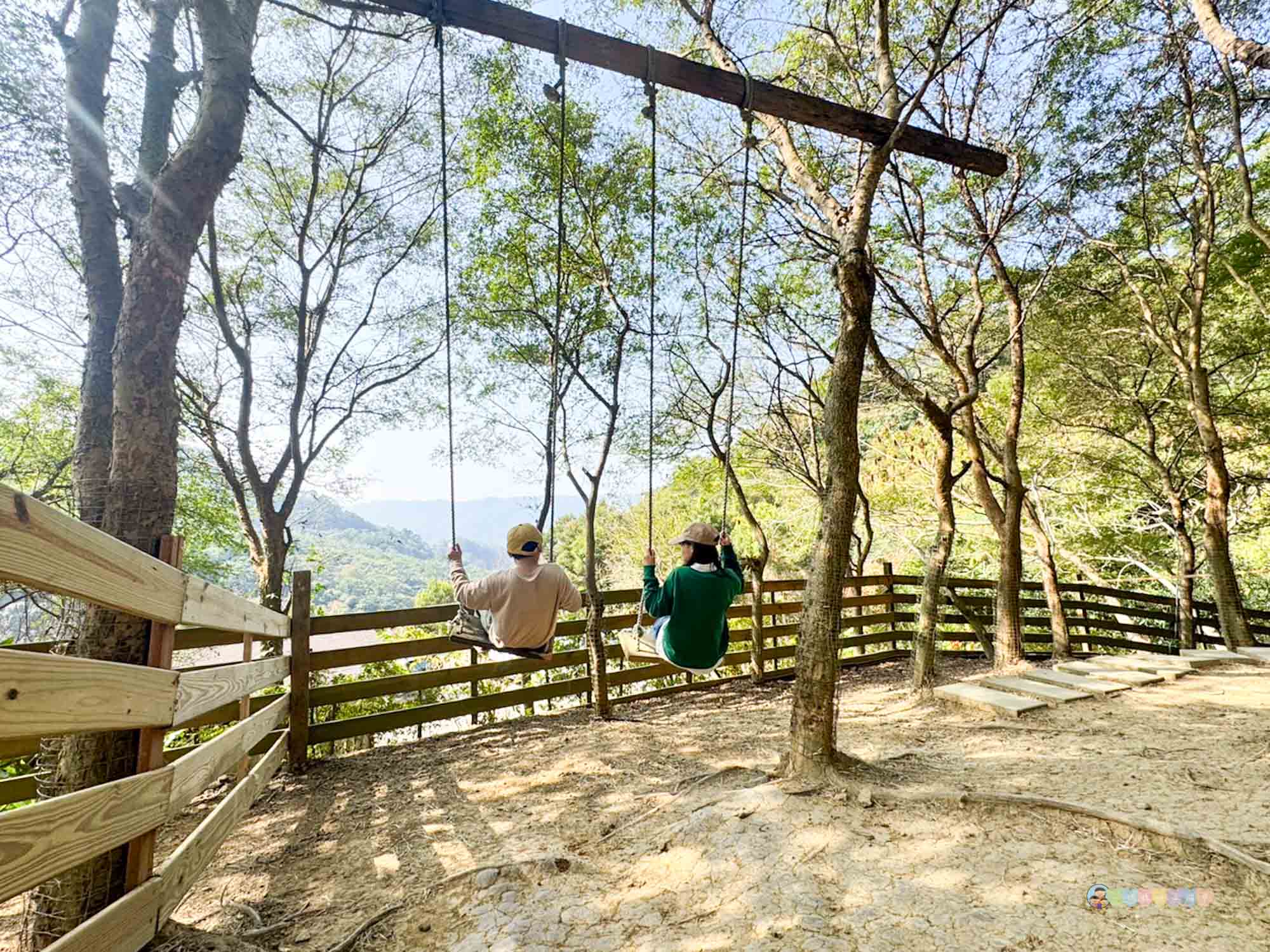 苗栗|哈比丘茶樹森林》苗栗銅鑼景點,寵物友善!美拍空中鞦韆、超萌水豚、笑笑羊,苗栗秘境哈比屋。 - 第32張圖