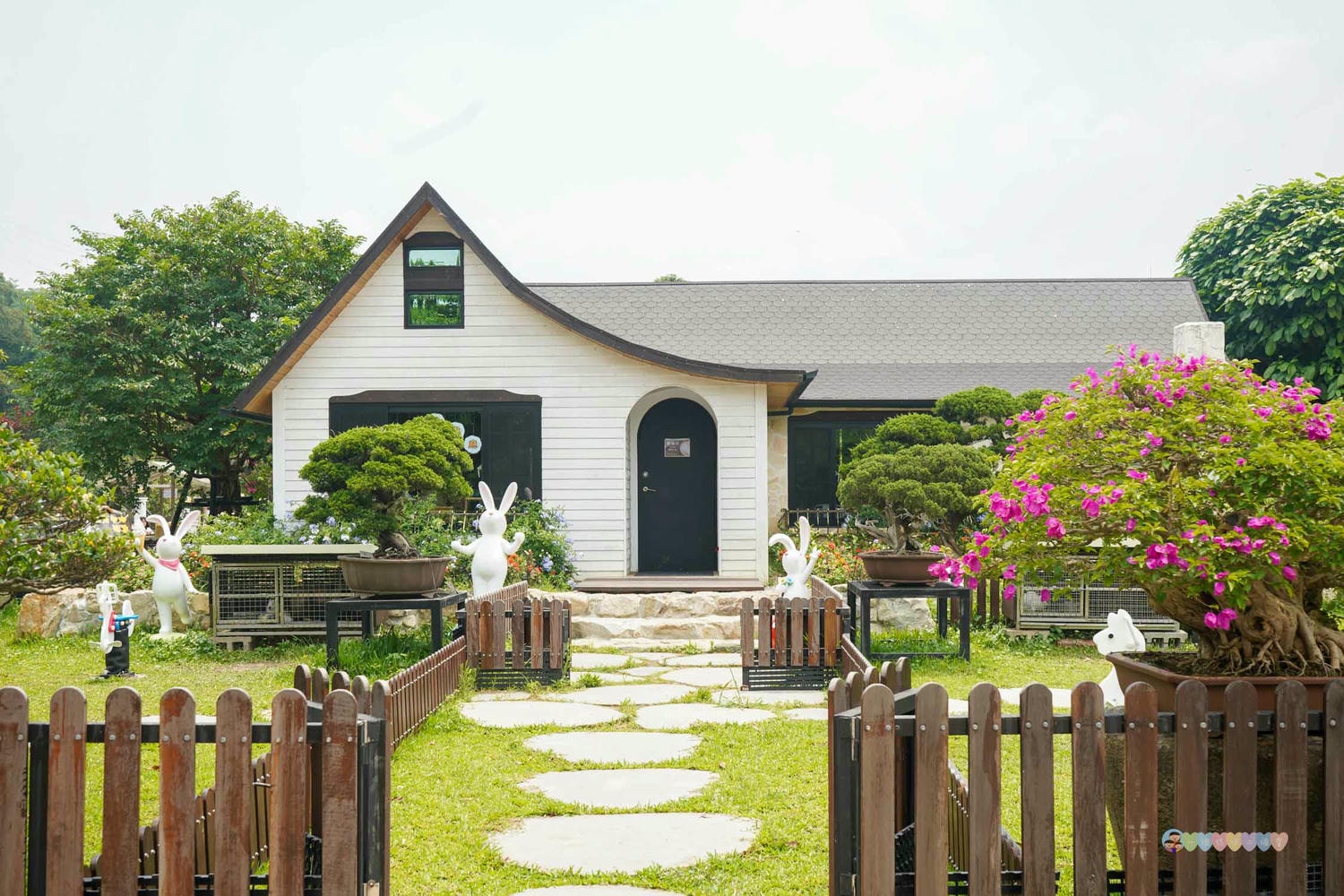 桃園|蘇家莊園》2025門票資訊,萬坪莊園,南法建築風格,小型動物園,各種稀有可愛動物與龍貓巴士。 - 第58張圖