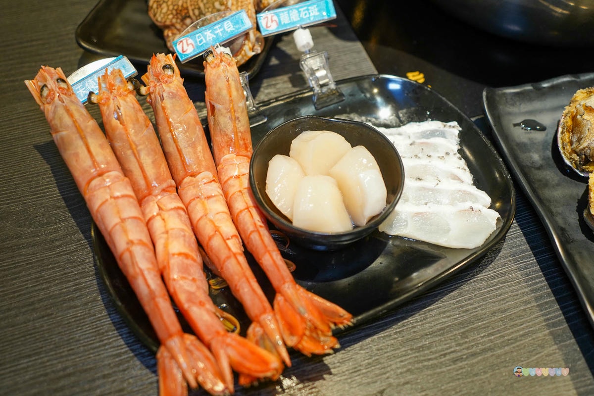 桃園|魔椒頂級鴛鴦鍋》桃園中壢美食推薦,海鮮火鍋、和牛吃到飽、自助吧火鍋、親子友善餐廳中壢一次滿足! - 第75張圖 桃園火鍋吃到飽
海鮮吃到飽
林口火鍋吃到飽
中壢火鍋
中壢火鍋推薦
牛肉吃到飽
蛤蠣吃到飽
和牛吃到飽
海鮮自助吧
魔椒