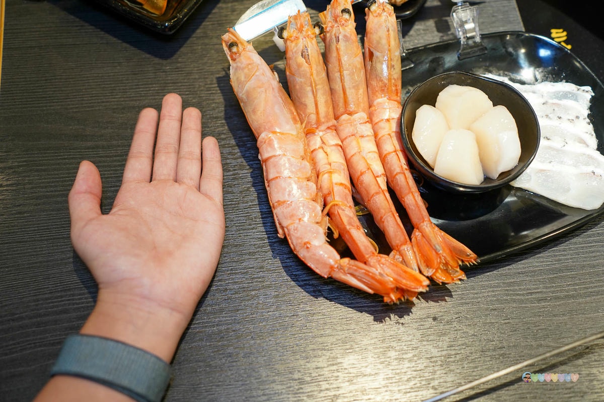 桃園|魔椒頂級鴛鴦鍋》桃園中壢美食推薦,海鮮火鍋、和牛吃到飽、自助吧火鍋、親子友善餐廳中壢一次滿足! - 第76張圖 桃園火鍋吃到飽
海鮮吃到飽
林口火鍋吃到飽
中壢火鍋
中壢火鍋推薦
牛肉吃到飽
蛤蠣吃到飽
和牛吃到飽
海鮮自助吧
魔椒