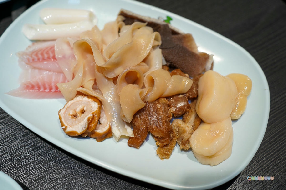 桃園|魔椒頂級鴛鴦鍋》桃園中壢美食推薦,海鮮火鍋、和牛吃到飽、自助吧火鍋、親子友善餐廳中壢一次滿足! - 第85張圖 桃園火鍋吃到飽
海鮮吃到飽
林口火鍋吃到飽
中壢火鍋
中壢火鍋推薦
牛肉吃到飽
蛤蠣吃到飽
和牛吃到飽
海鮮自助吧
魔椒