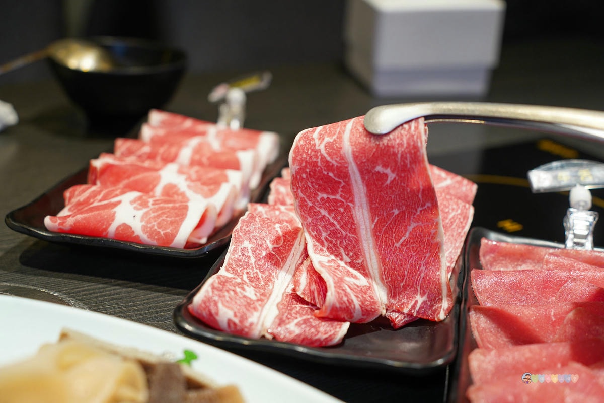 桃園|魔椒頂級鴛鴦鍋》桃園中壢美食推薦,海鮮火鍋、和牛吃到飽、自助吧火鍋、親子友善餐廳中壢一次滿足! - 第92張圖 桃園火鍋吃到飽
海鮮吃到飽
林口火鍋吃到飽
中壢火鍋
中壢火鍋推薦
牛肉吃到飽
蛤蠣吃到飽
和牛吃到飽
海鮮自助吧
魔椒