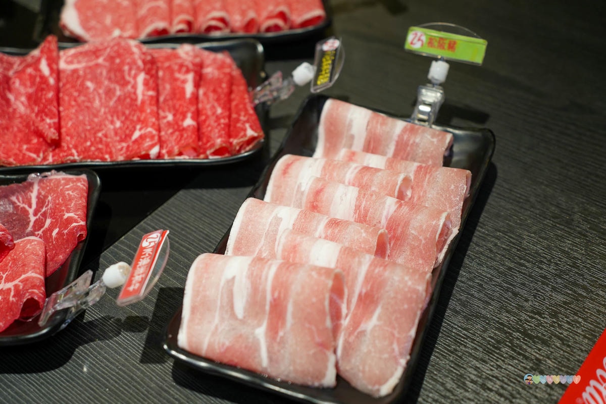 桃園|魔椒頂級鴛鴦鍋》桃園中壢美食推薦,海鮮火鍋、和牛吃到飽、自助吧火鍋、親子友善餐廳中壢一次滿足! - 第96張圖 桃園火鍋吃到飽
海鮮吃到飽
林口火鍋吃到飽
中壢火鍋
中壢火鍋推薦
牛肉吃到飽
蛤蠣吃到飽
和牛吃到飽
海鮮自助吧
魔椒