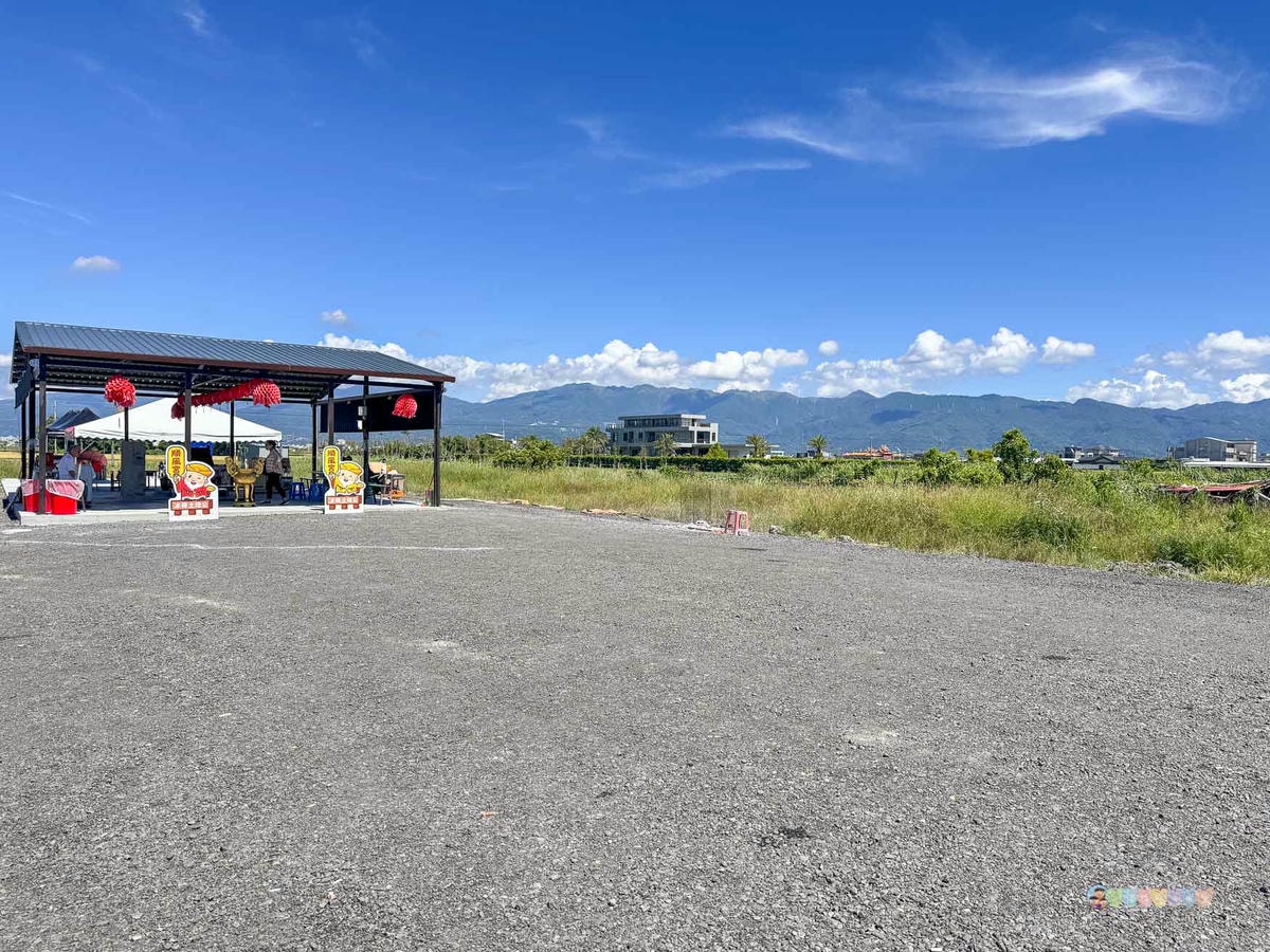 宜蘭|冰棒土地公(順風宮)》宜蘭新景點,消暑又開運、冰棒無限吃。 - 第1張圖
