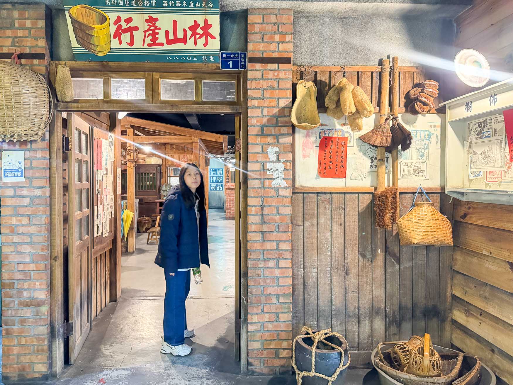 宜蘭|虎牌米粉觀光工廠》復古懷舊造景美拍 炒米粉吃到飽 巨大老虎巴士 - 第22張圖