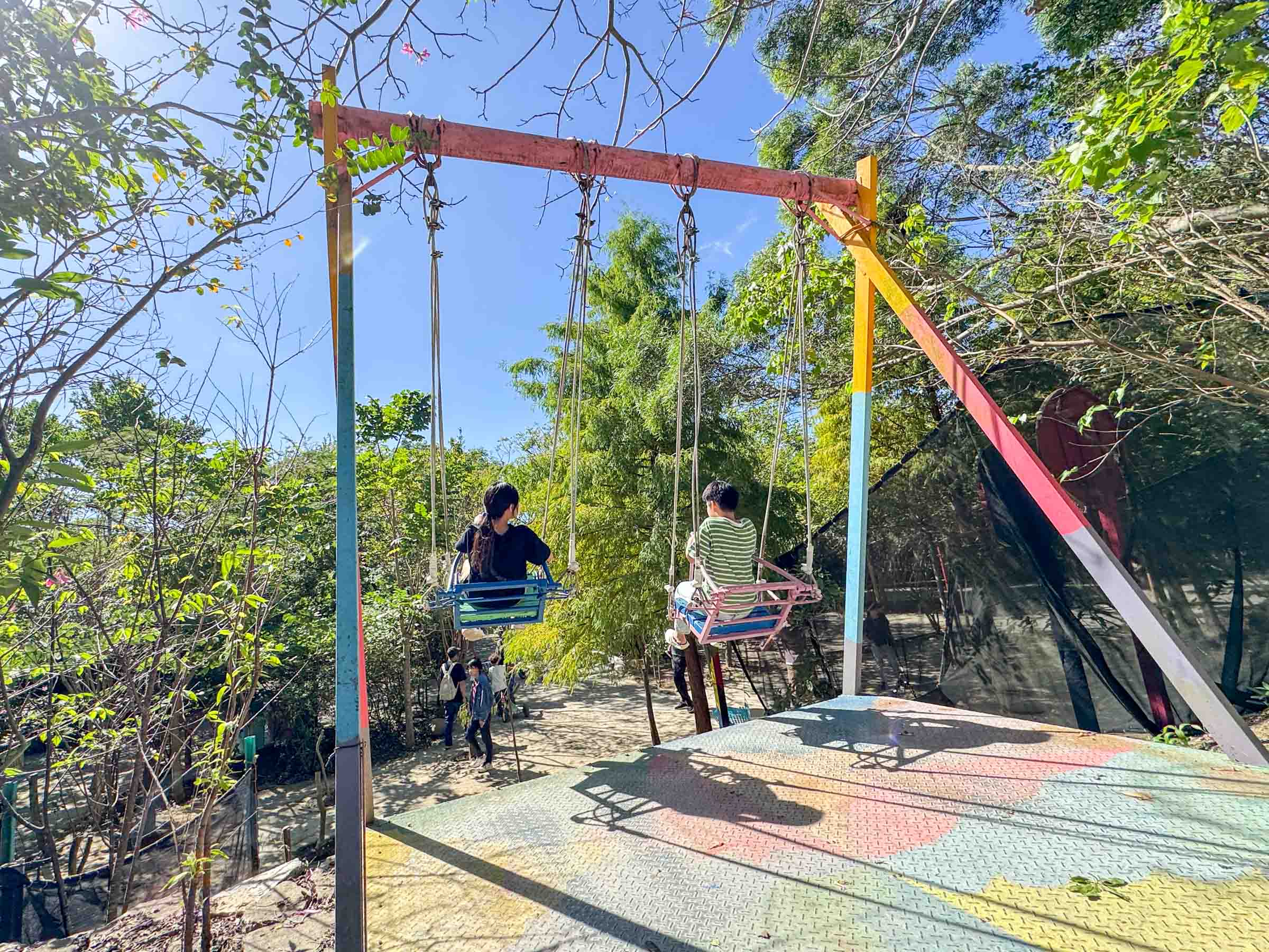 桃園|野趣森林》2025桃園親子景點!不插電迪士尼遊樂園,水陸空400項遊具一路暢玩,HIGH玩一整天。 - 第64張圖