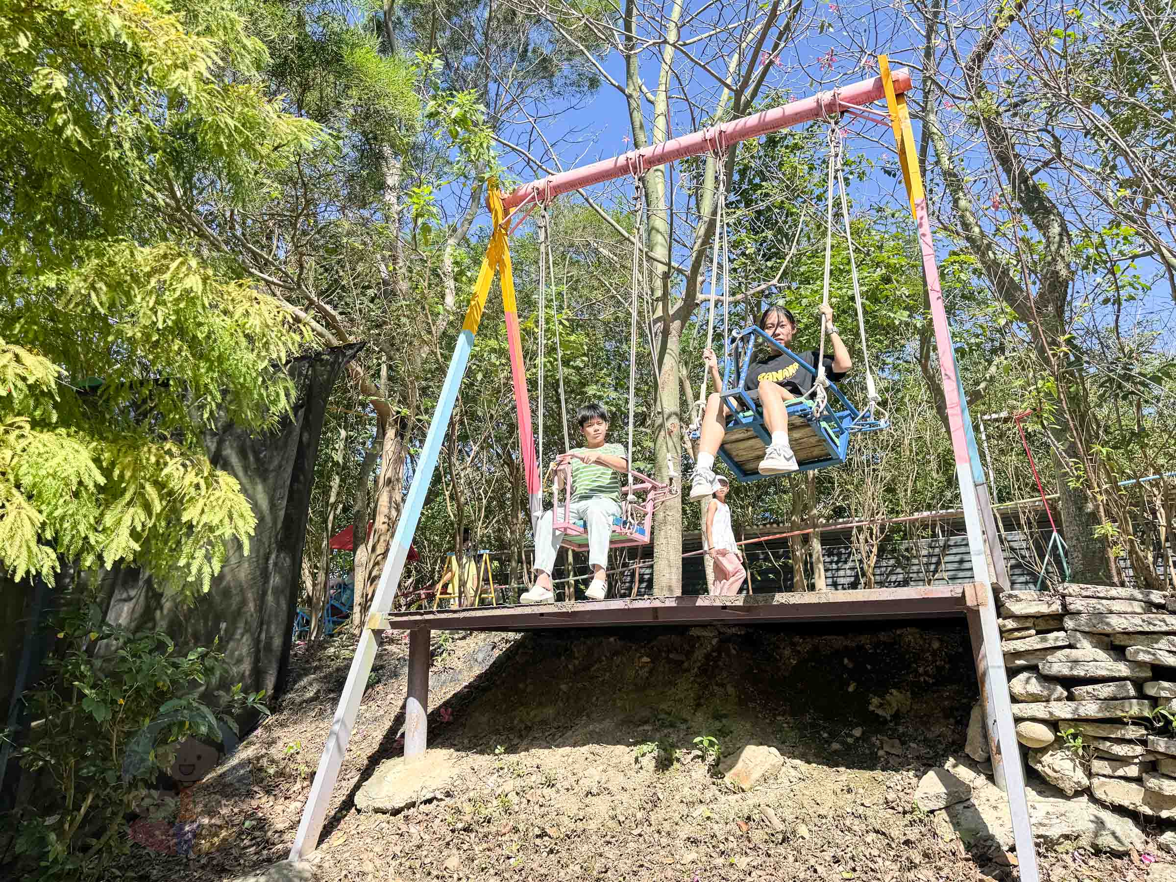 桃園|野趣森林》2025桃園親子景點!不插電迪士尼遊樂園,水陸空400項遊具一路暢玩,HIGH玩一整天。 - 第65張圖