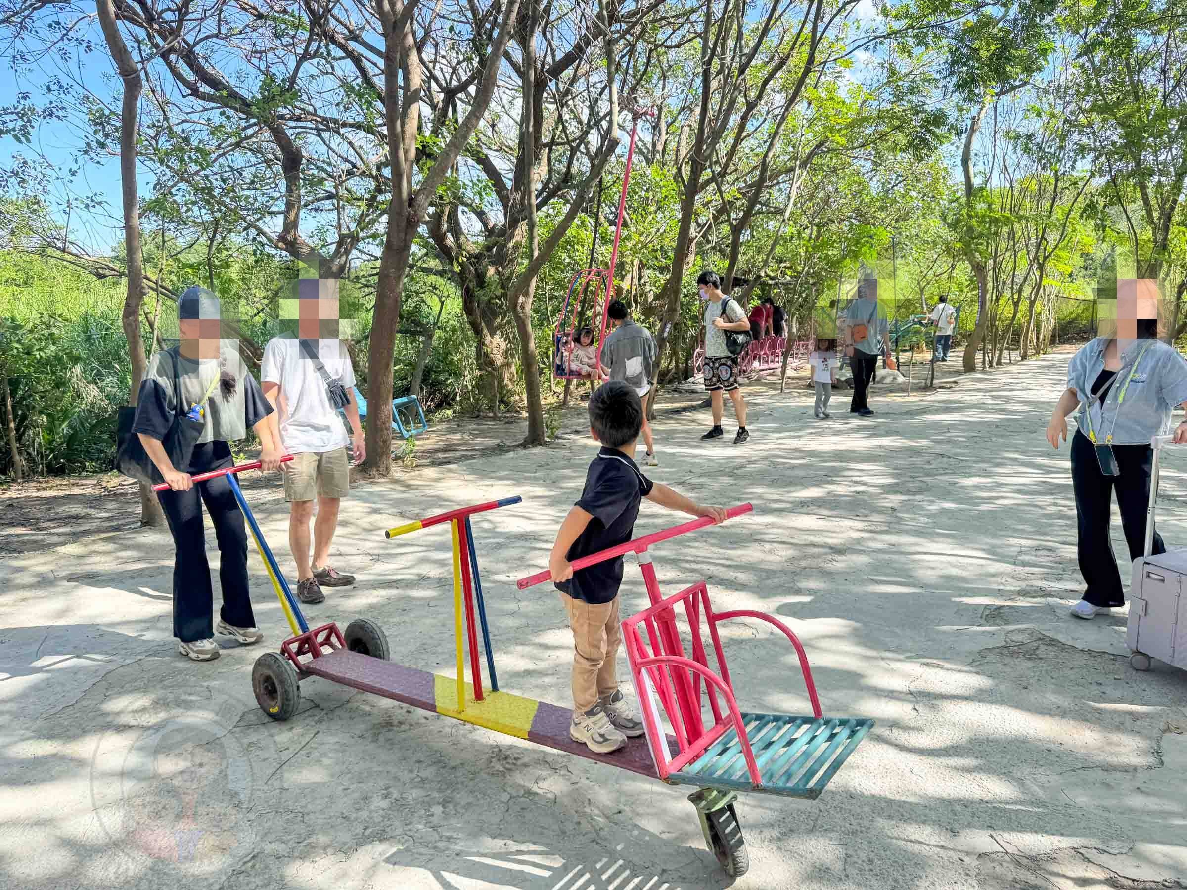 桃園|野趣森林》2025桃園親子景點!不插電迪士尼遊樂園,水陸空400項遊具一路暢玩,HIGH玩一整天。 - 第17張圖