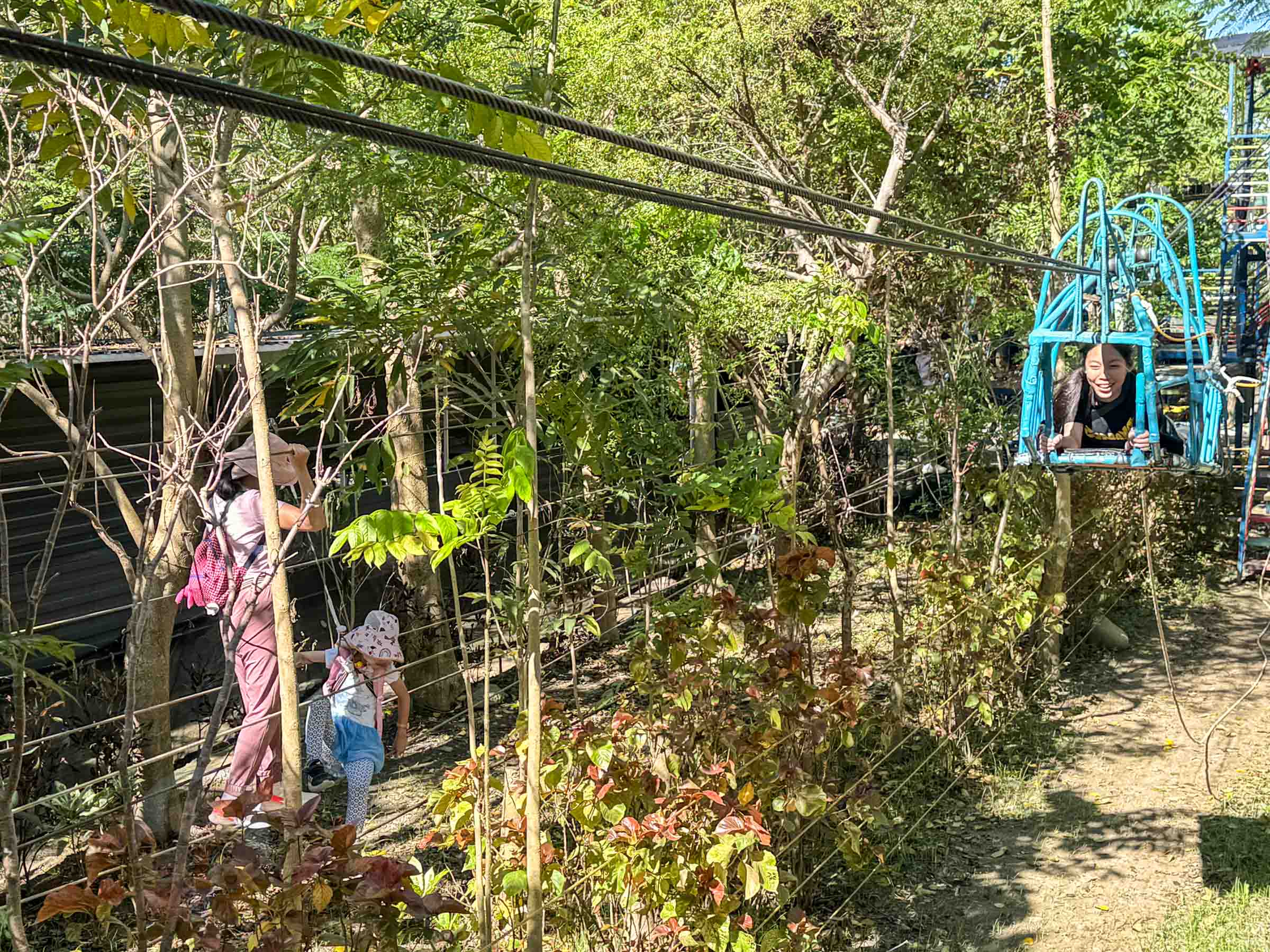 桃園|野趣森林》2025桃園親子景點!不插電迪士尼遊樂園,水陸空400項遊具一路暢玩,HIGH玩一整天。 - 第23張圖