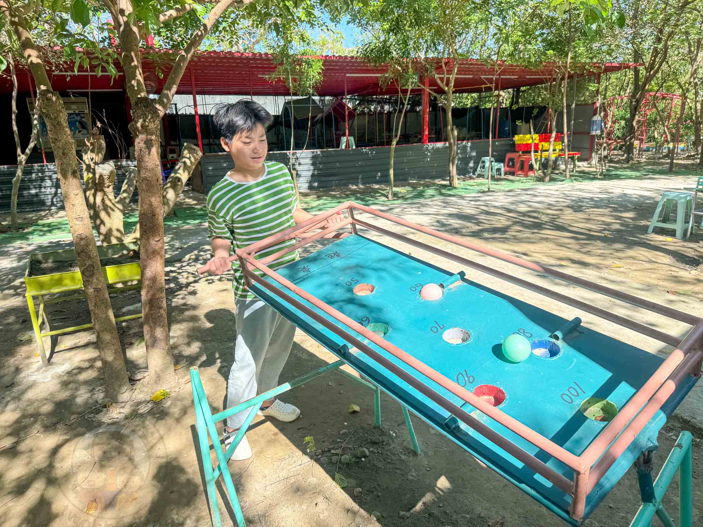 桃園|野趣森林》2025桃園親子景點!不插電迪士尼遊樂園,水陸空400項遊具一路暢玩,HIGH玩一整天。 - 第66張圖