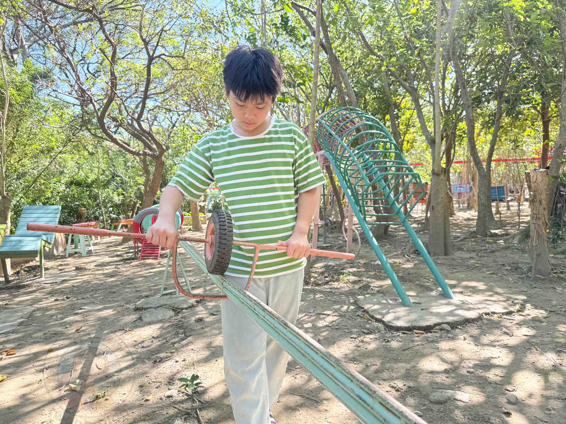 桃園|野趣森林》2025桃園親子景點!不插電迪士尼遊樂園,水陸空400項遊具一路暢玩,HIGH玩一整天。 - 第69張圖