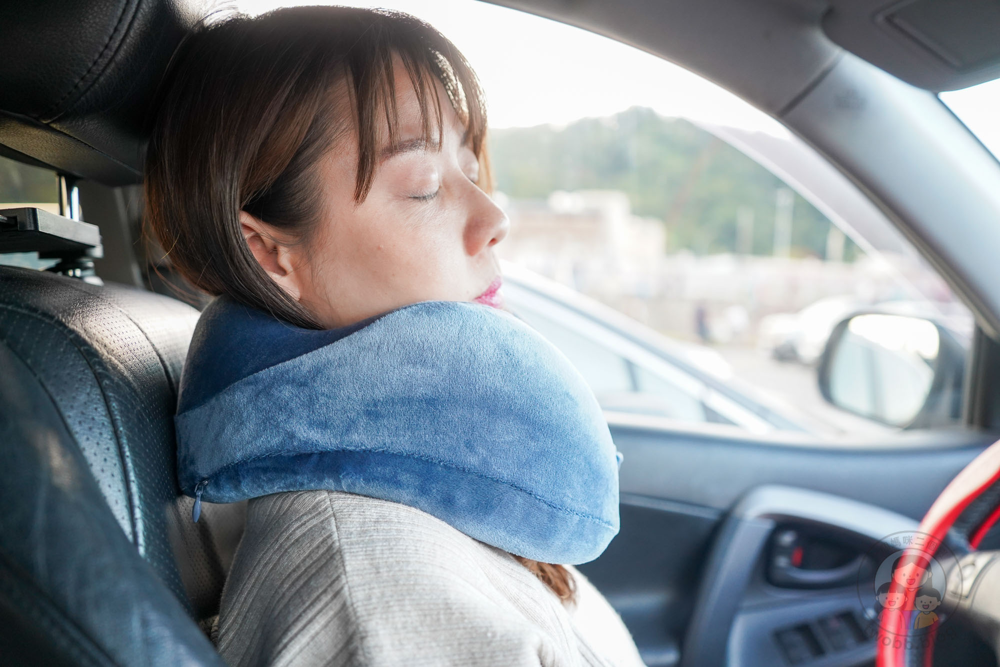 Travel Blue藍旅 旅途有型禮盒| 旅行好物推薦、舒眠頸枕、防盜斜背包、飛行耳塞、豪華眼罩,出國通勤親子旅行都好用 - 第14張圖 Travel Blue藍旅 旅途有型禮盒| 旅行好物推薦、舒眠頸枕、防盜斜背包、飛行耳塞、豪華眼罩,出國通勤親子旅行都好用