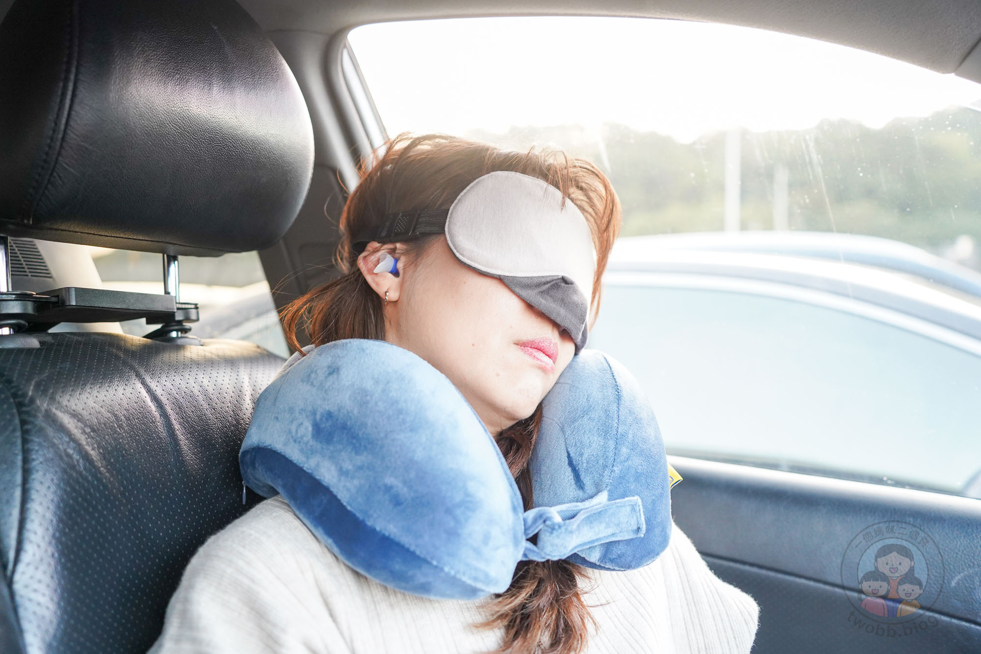 Travel Blue藍旅 旅途有型禮盒| 旅行好物推薦、舒眠頸枕、防盜斜背包、飛行耳塞、豪華眼罩,出國通勤親子旅行都好用 - 第22張圖 Travel Blue藍旅 旅途有型禮盒| 旅行好物推薦、舒眠頸枕、防盜斜背包、飛行耳塞、豪華眼罩,出國通勤親子旅行都好用