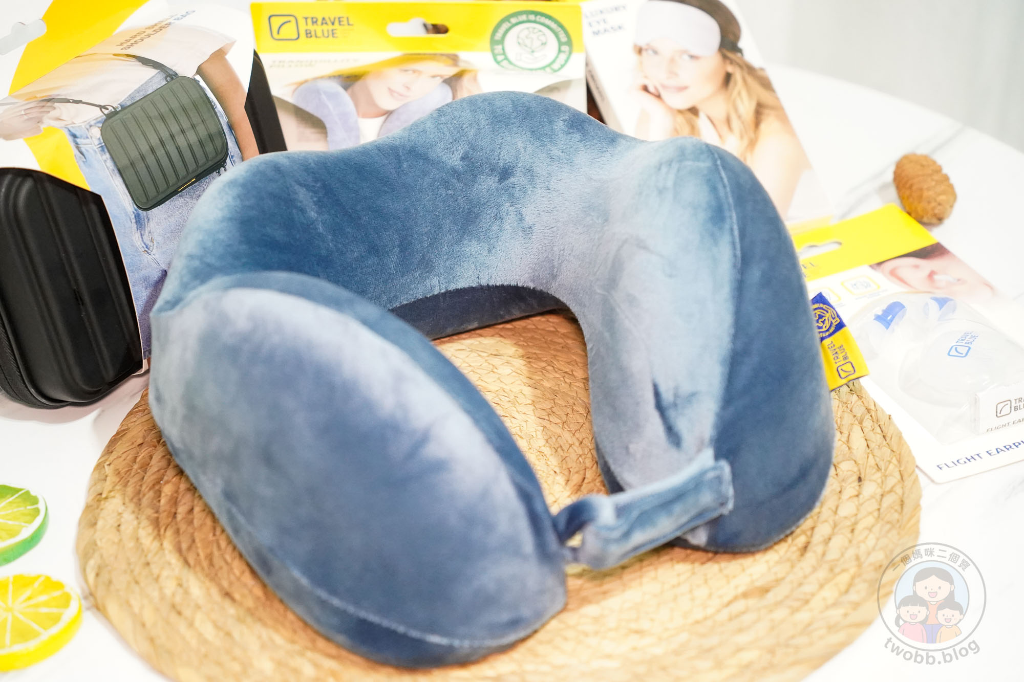 Travel Blue藍旅 旅途有型禮盒| 旅行好物推薦、舒眠頸枕、防盜斜背包、飛行耳塞、豪華眼罩,出國通勤親子旅行都好用 - 第12張圖 Travel Blue藍旅 旅途有型禮盒| 旅行好物推薦、舒眠頸枕、防盜斜背包、飛行耳塞、豪華眼罩,出國通勤親子旅行都好用