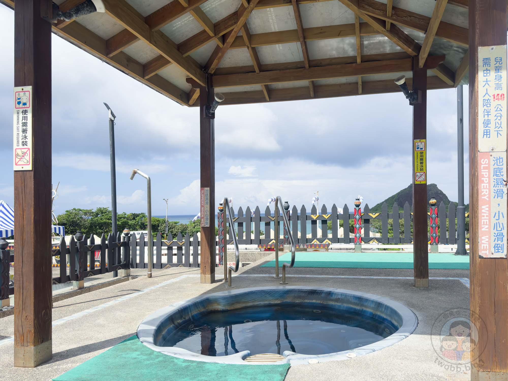 屏東｜墾丁福華渡假飯店》墾丁泳池飯店，直通小灣沙灘，梅花鹿親密互動。