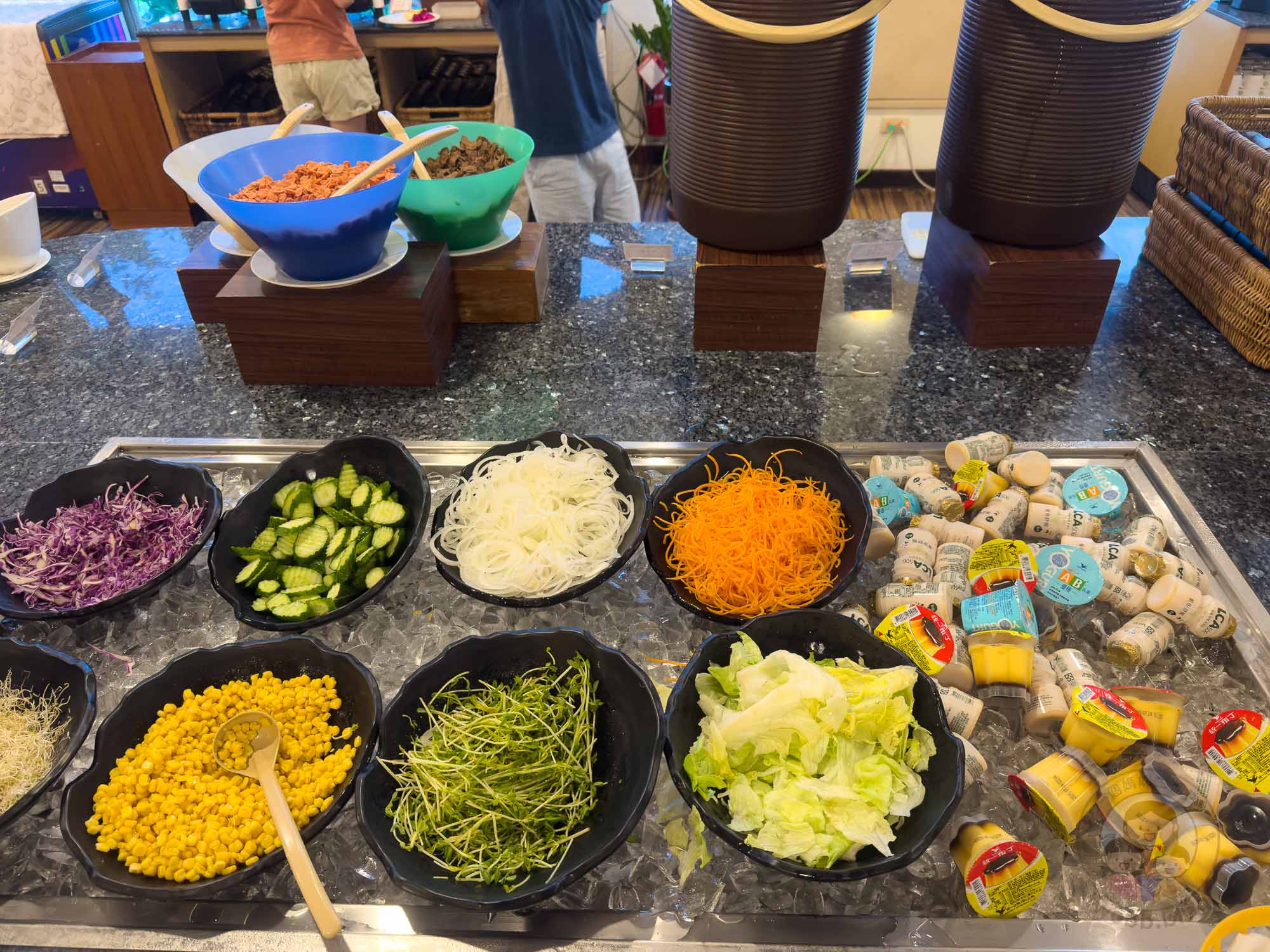 屏東｜墾丁福華渡假飯店》墾丁泳池飯店，直通小灣沙灘，梅花鹿親密互動。
