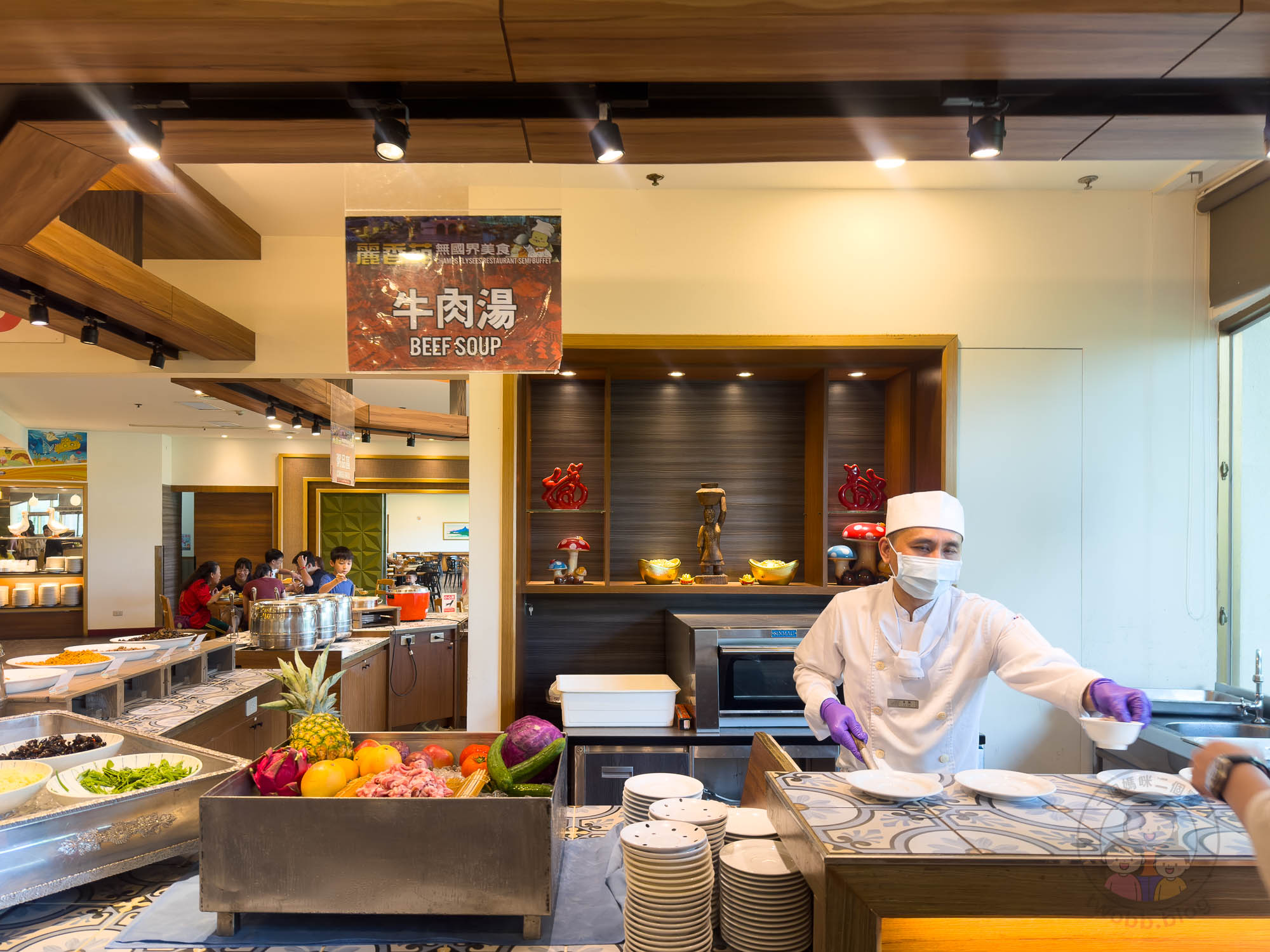 屏東｜墾丁福華渡假飯店》墾丁泳池飯店，直通小灣沙灘，梅花鹿親密互動。