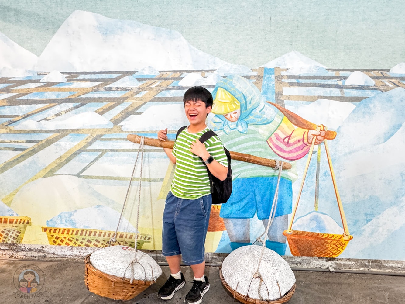 台南|七股鹽山》南台灣最美「雪山」!純白鹽峰打卡美拍、必吃鹽味冰棒、台南親子一日遊行程。 - 第47張圖 台南|七股鹽山》南台灣最美「雪山」!純白鹽峰打卡美拍、必吃鹽味冰棒、台南親子一日遊行程。