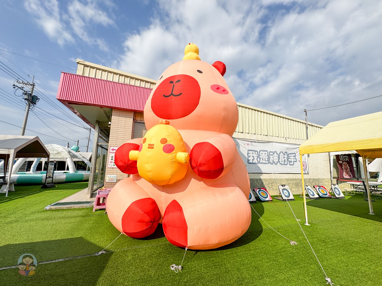 嘉義|萌寵村親子樂園》超療癒親子景點推薦!近距離餵食小動物、室內外遊具空間 親子一日遊 嘉義中埔景點。 - 第4張圖 嘉義|萌寵村親子樂園》超療癒親子景點推薦!近距離餵食小動物、室內外遊具空間 親子一日遊 嘉義中埔景點。