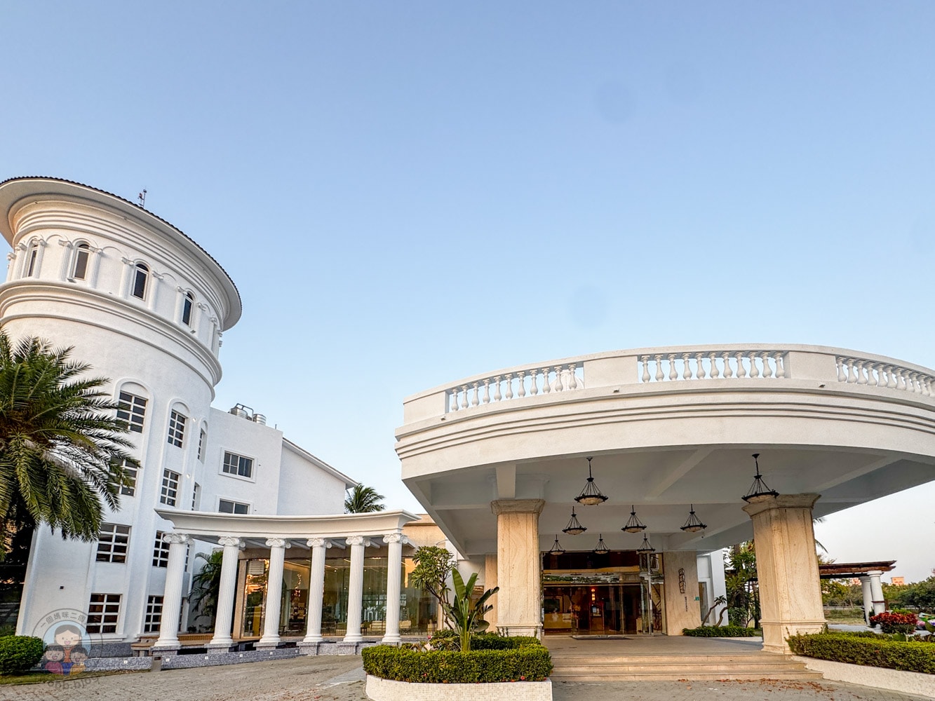 台南｜福爾摩沙花園酒店》台南永康住宿推薦，游泳池 露臺房型，親子住宿也適合。
