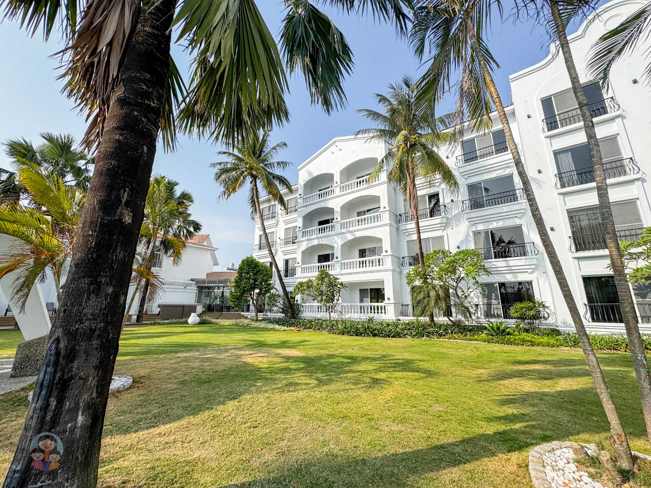 台南｜福爾摩沙花園酒店》台南永康住宿推薦，游泳池 露臺房型，親子住宿也適合。