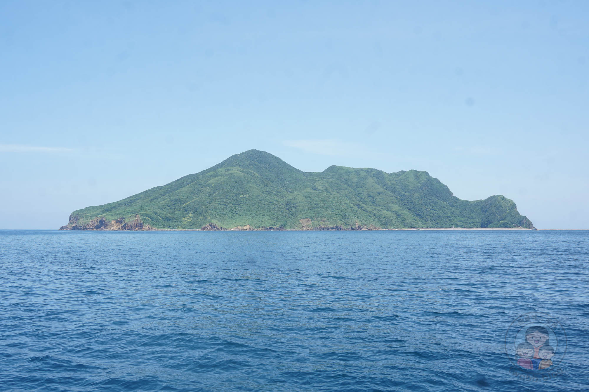 宜蘭賞鯨｜優惠包套行程、360度環繞龜山島、宜蘭龜山島半日遊》近距離欣賞龜山奇景、與海豚共舞